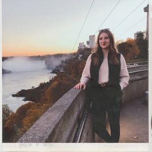 Meet your Posher, Callie